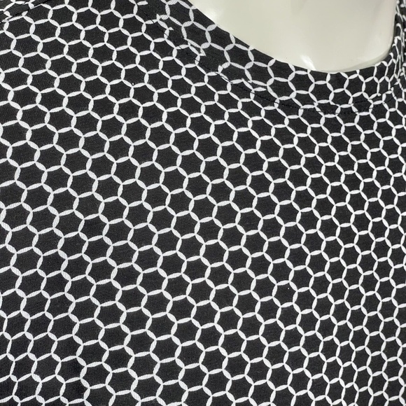 International Report Essentials Black White Geometric Crewneck T-shirt Mens XL - Picture 4 of 11